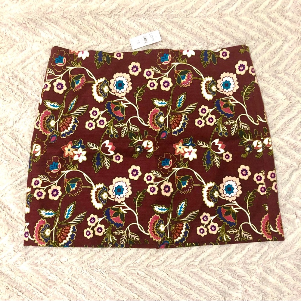 NWT Loft MiniSkirt Maroon Floral Print